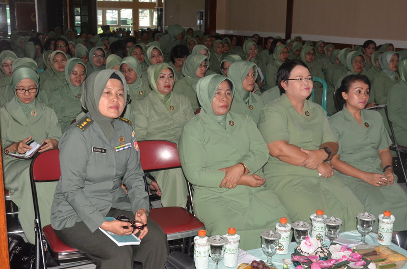 Penyuluhan Hukum Anggota Persit